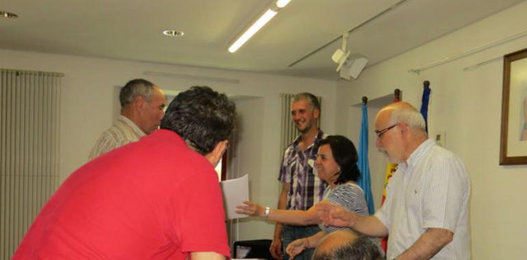  33 vecinos de San Martín de Oscos reciben sus títulos en la concentración Trasmonte-Villarquille