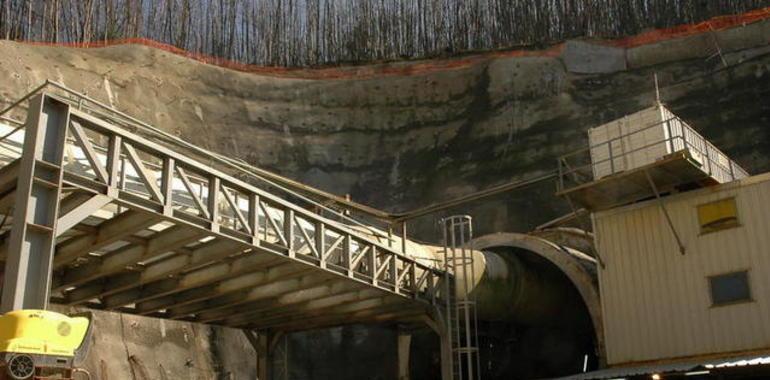 FORO lamenta que Fomento confirme la "condena de Asturias durante años al aislamiento ferroviario" 