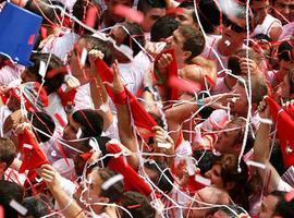 El chupinazo de Sanfermín,con 20 minutos de retraso por primera vez en la historia