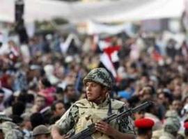 El presidente interino y los mandos del Ejército coordinan la seguridad en las calles de Egipto