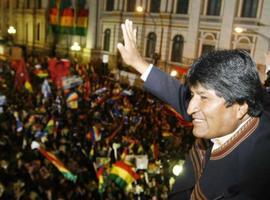 Evo Morales ofrece asilo humanitario a exagente Edward Snowden