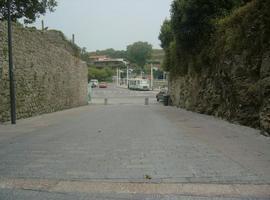 Finaliza esta semana la reposición de empedrado en el casco histórico de Llanes