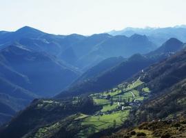 Descubren un poblado neolítico en Vigaña (Belmonte de Miranda)