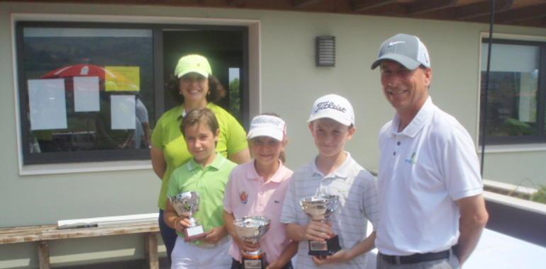 Ganadores del torneo sub21 en el Club Deva Golf