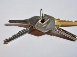 El precio de vivienda baja un 5\7 % en Asturias en el segundo trimestre de 2013 