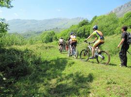 Nembra acoge la II marcha cicloturista \Circular de Nembra\