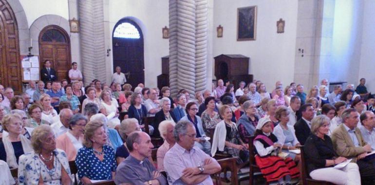 Álvaro Muñiz abrió El Carmen en el "Somió de nuestro Gijón del alma"