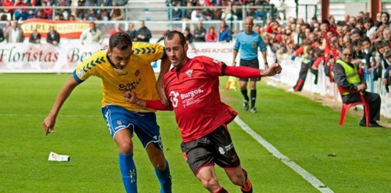 Alain Arroyo, noveno refuerzo para el Oviedo