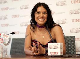 Lila Downs reivindica el papel de la Educación como “solución” a la violencia y el machismo