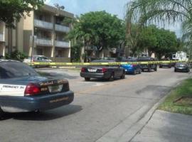Siete muertos deja tiroteo en edificio residencial de Miami