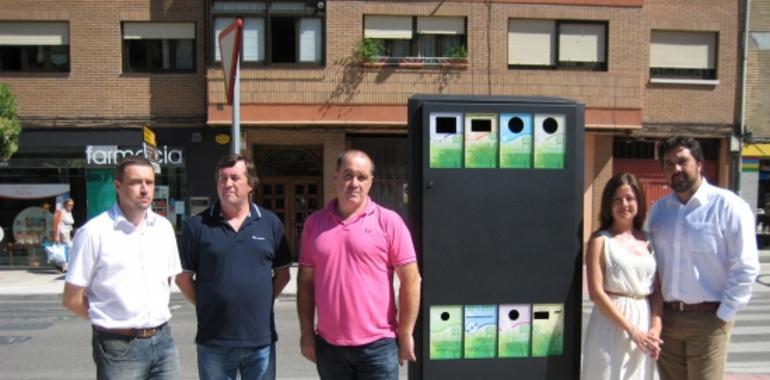 Instalado en El Entrego el primer mini punto limpio de Asturias