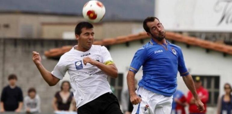 El Oviedo vence en Les Caleyes