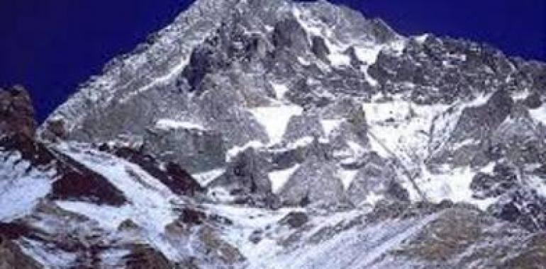Presentación de la "Ascensión al Aconcagua 2014" en la FIDMA
