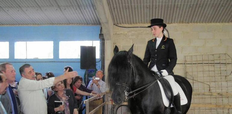 Abre el Centro para la Sostenibilidad, Cría y Fomento del Poni de Raza Asturcón 