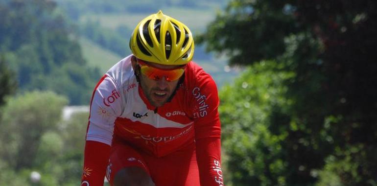 Una caída obliga a Dani Navarro a abandonar la Vuelta a Burgos