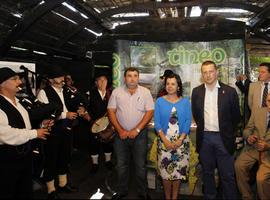 Modernidad y tradición en el Día de Tineo en la Feria Internacional de Muestras 