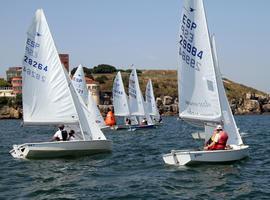 El Trofeo Villa de Gijón y el Memorial Carlos Castillo traen la Vela Ligera a San Lorenzo