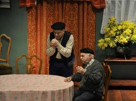 Teatro Rosario Trabanco presenta en La Pola \"Conceyu familiar\"