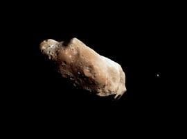 ¿El asteroide Vesta tiene una luna 