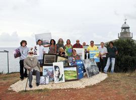 Artistas de Candás y Luanco subastan sus obras para ayudar a vecinos en apuros