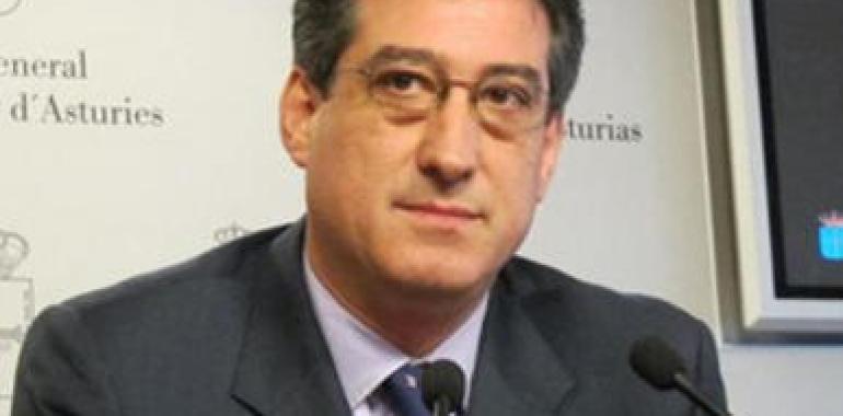 Ignacio Prendes (UPyD) acusa al Parlamento de dar un "lamentable espectáculo" a los asturianos