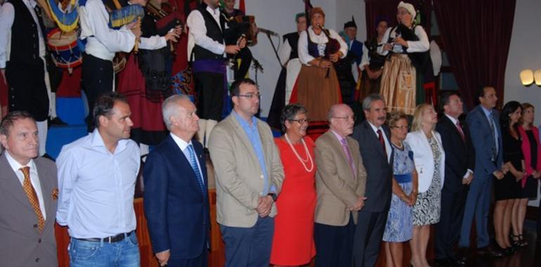 Homenaje a Bernardino Fernández y pregón de Ramiro en el Centro Asturiano de Málaga