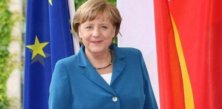 Merkel descarta cambiar la política alemana en Europa 