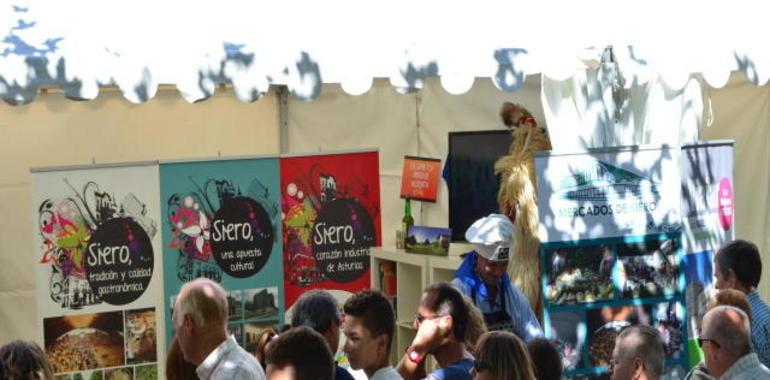 La Bandina Llugones y los sidros triunfen nel festival de Mázcares de Zamora