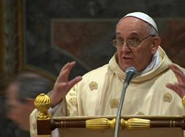 El papa Francisco echa la culpa al diañu de lo que pasa nel Vaticanu