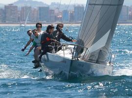 El Universidad de Oviedo-Isastur y el Espumeru, vencedores en la II Regata de Otoño