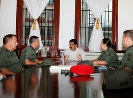 Gobierno venezolano derribará cualquier avión ilegal en su territorio 