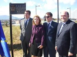 La calle de Macano ya tiene su placa