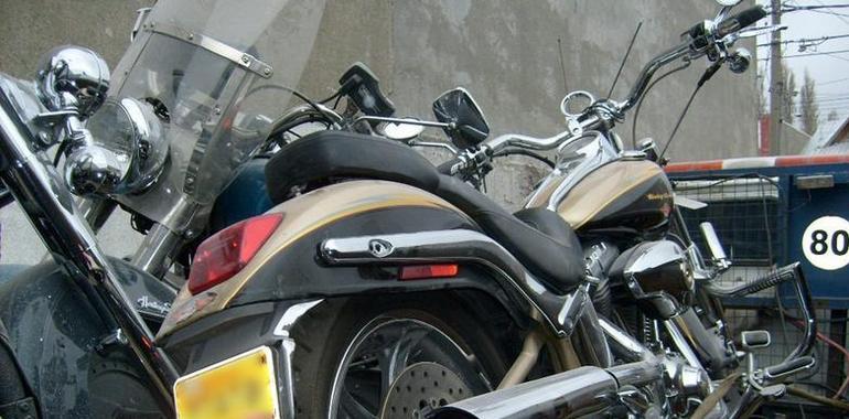Impiden el comercio ilegal de tres Harley Davidson