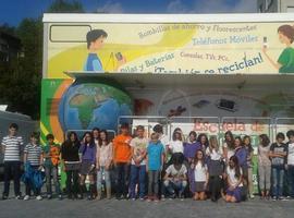 Los escolares de Teverga, además de solidarios reciclen un montón