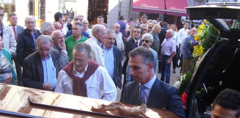 San Juan se queda pequeña en la despedida a Pepe Velasco