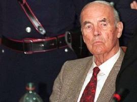 Muerre’l criminal nazi Erich Priebke