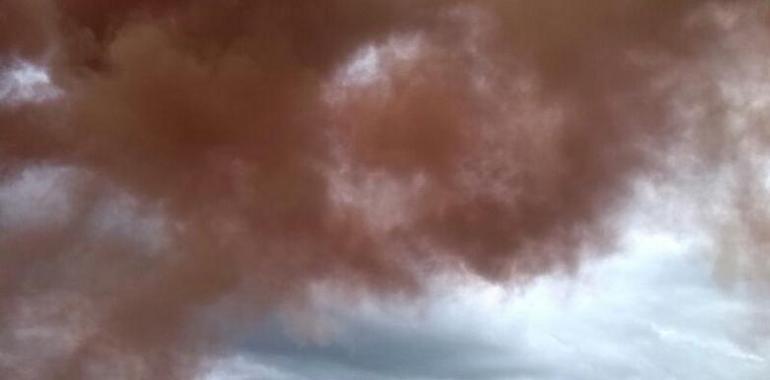 El horno alto incendiado en la planta de Arcelor en Veriña retoma su actividad este domingo