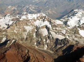 Ascensión Solidaria al Aconcagua 2014 pro Mensajeros de la Paz