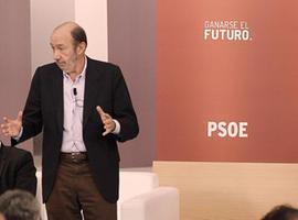 Rubalcaba asegura que \"todas las políticas del PP caminan en la senda de la desigualdad\"