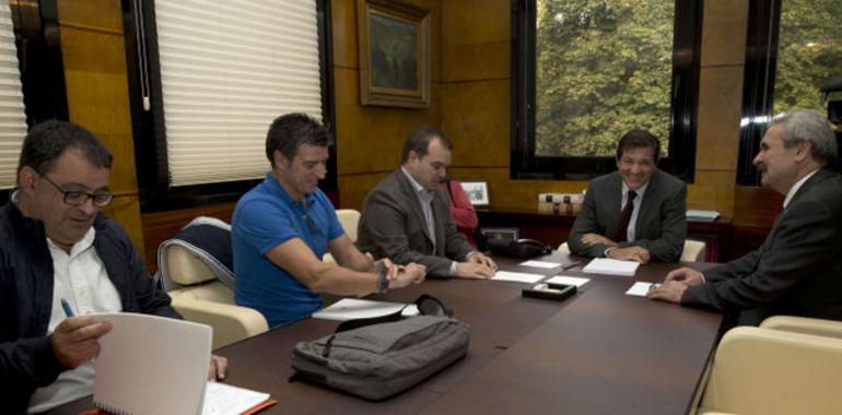 Encuentro del presidente del Principado con la Ejecutiva del SOMA
