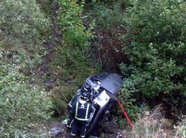 Herido al volcar su coche en la N 630, pasando Pajares, en Lena