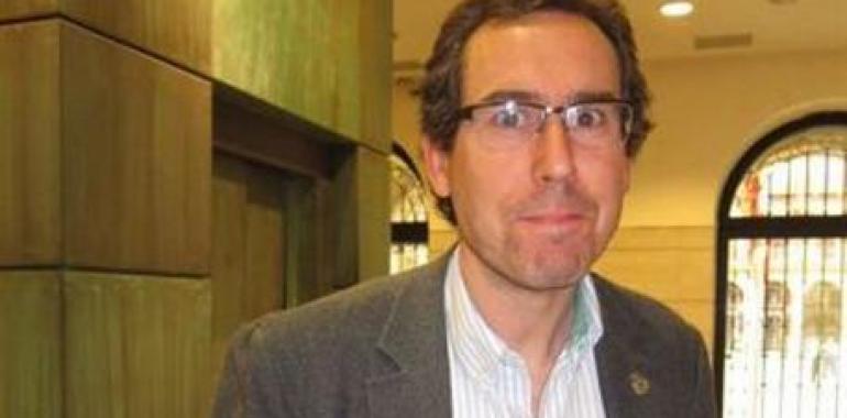 Couto aumenta el presupuesto para apoyar al comercio gijonés en 2014