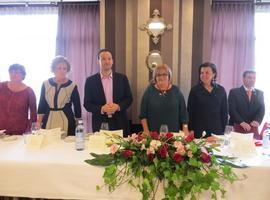 Homenaje en Latores a Carmen Rodríguez Fernández, Abuela campesina del año