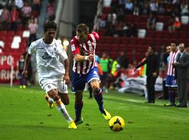 Las Palmas rompe la racha del Sporting en El Molinón