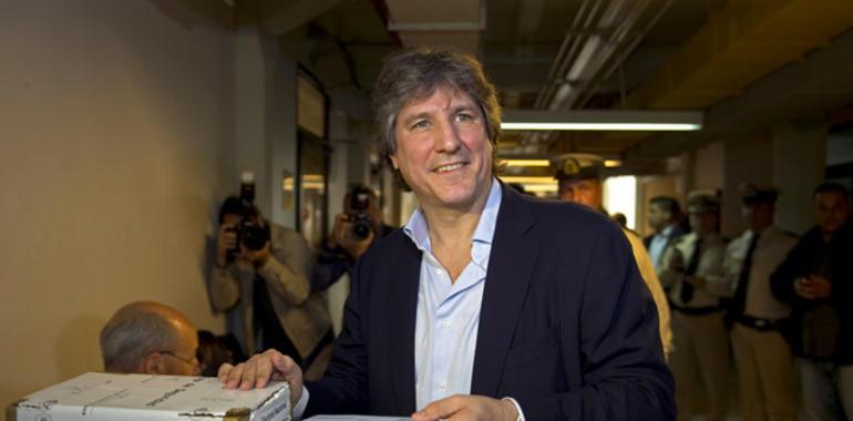 El FpV mantiene delantera en primeros escrutinios de los comicios argentinos