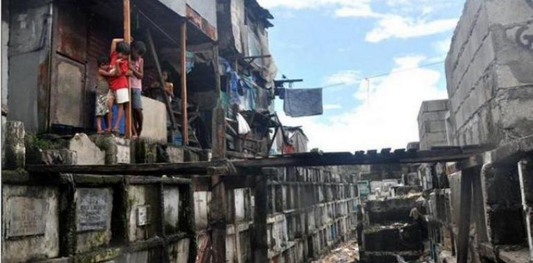 3000 families viven de los muertos nel cementeriu de Manila