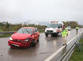 La lluvia causa numerosos accidentes en las carreteras asturianas 