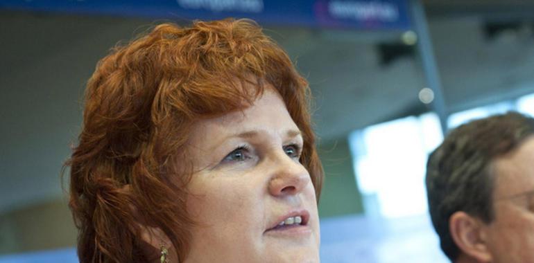 La Troika empieza a rendir cuentas de su dudosa legitimidad democrática