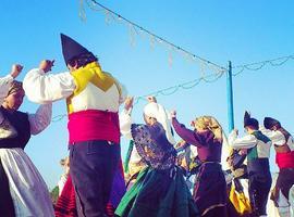 El Grupo de Baile San Félix estrena su espectáculu musical y audiovisual \Palabres\