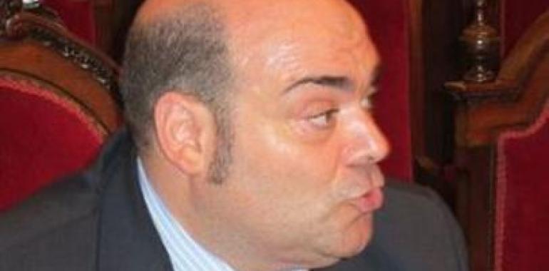 Huerta pide a Caunedo que cumpla el compromiso de reubicar dignamente la escultura de Alba